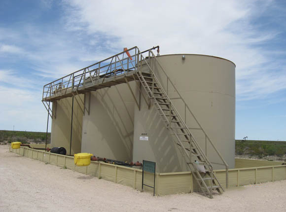 Image of Fabricated containment around tanks and above ground load line containment